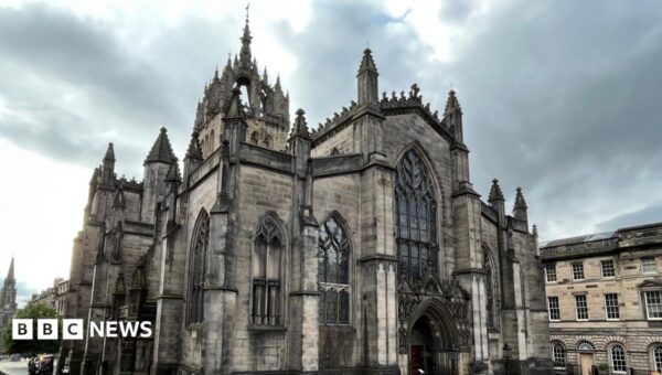 Historic cathedral introduces £12 fee for visitors from outside Scotland