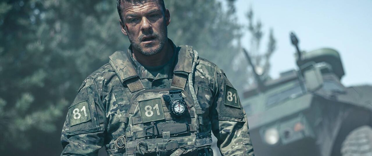 Netflix Officially Replaces 'Reacher's Alan Ritchson in New ‘Die Hard’-Style Action Movie