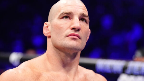 UFC champ Sean Strickland lashes out amid pay dispute, threatens to vacate title and leave promotion
