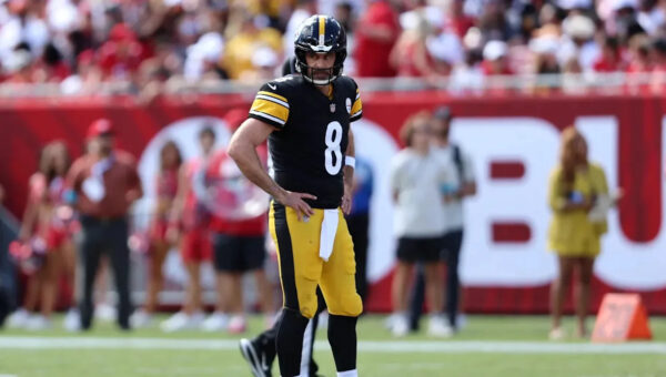 Steelers QB Aaron Rodgers Rips Buccaneers' Raymond James Stadium: 'One Of The Worst Surfaces in The League'