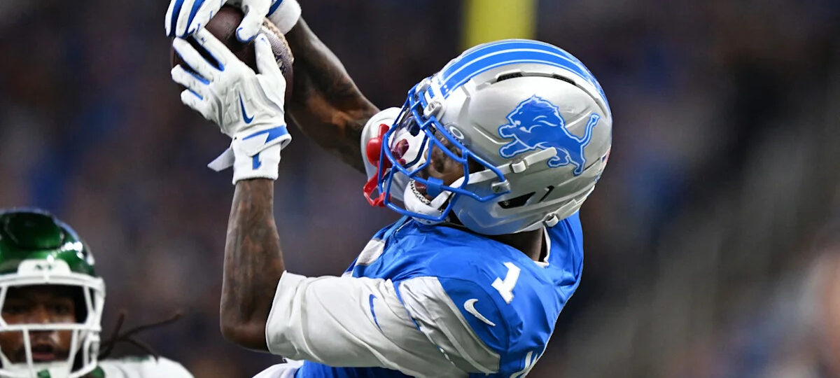 Jameson Williams scores two more TDs in Week 7