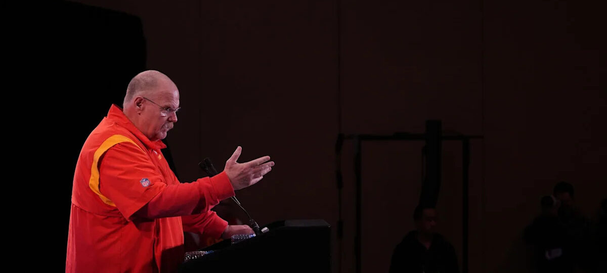 Chiefs’ Patrick Mahomes Breaks Silence on Andy Reid’s Sudden O-Line Benching vs. Raiders