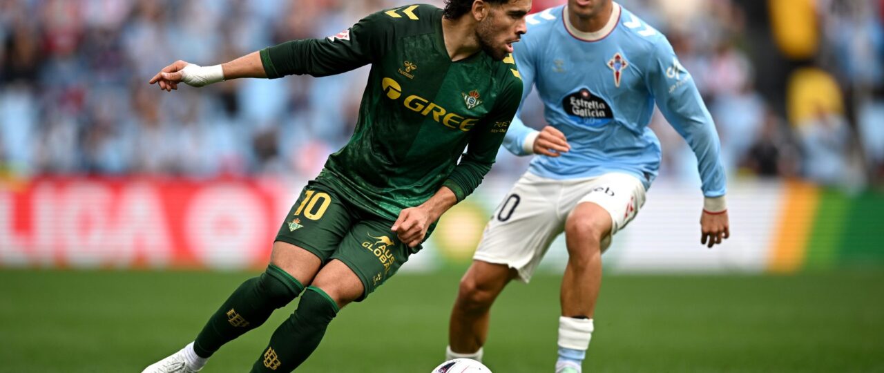 Barcelona could earn €11 million as PSG consider move for former winger – report