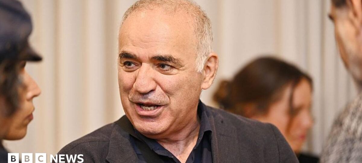 Russian dissident Garry Kasparov says US warned him of danger to his life