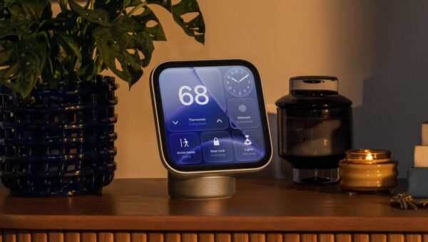 Apple’s first smart home device, the HomeView, is here