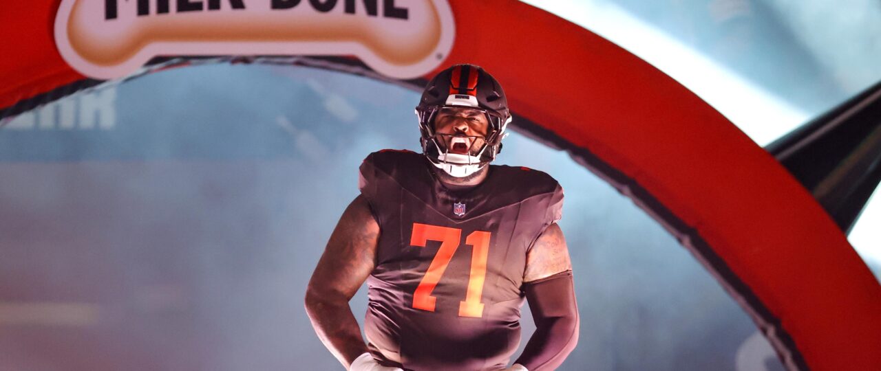 Browns, Steelers final injury reports: Tytus Howard hope, 4 Ques. and 2 Out for Week 8
