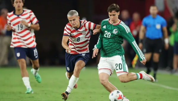 Teens on target again as USA down Mexico 3-0