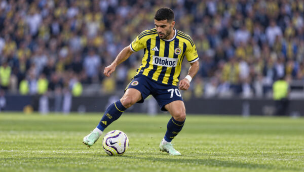Aston Villa asks Fenerbahçe about January move for Oğuz Aydın