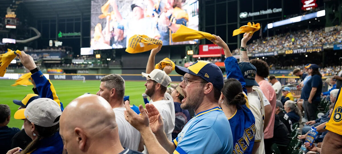 How loud, exactly, was the Brewers crowd for Game 1?