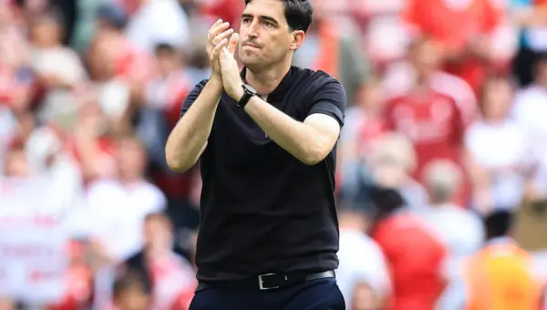 Andoni Iraola confirms latest on Alexander Isak and Cody Gakpo ahead of Liverpool vs Man City