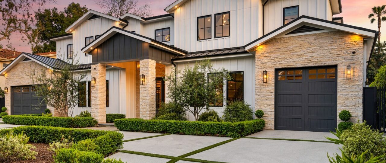 I work in luxury real estate. These are the 5 red flags I tell buyers they should never ignore.