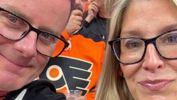I didn't realize how much I needed a happy moment until I saw 18,000 hockey fans cheering for a stranger