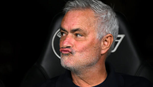 José Mourinho: Villarreal's referee? One minute tells you all you need