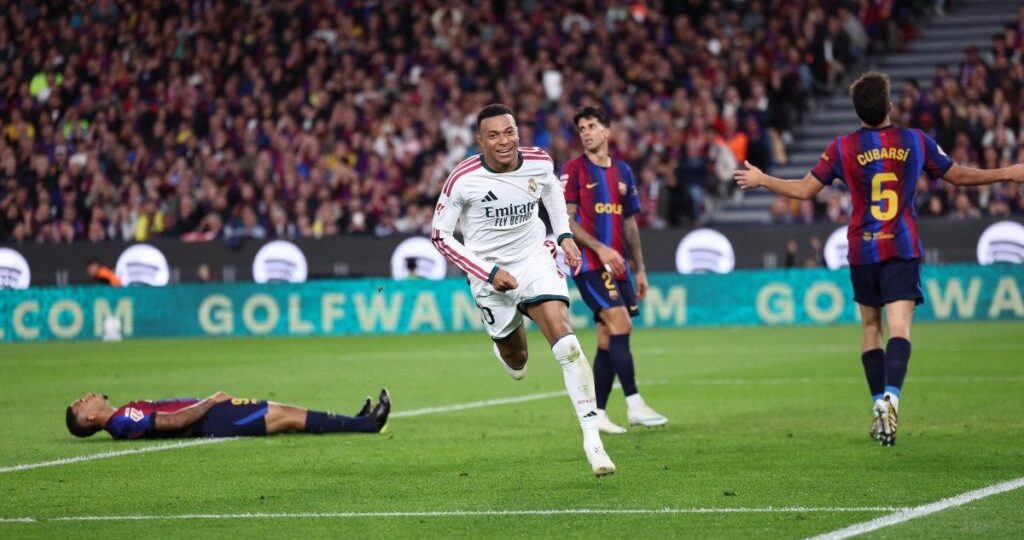 Real Madrid beat Barcelona 2-1 in La Liga Clasico