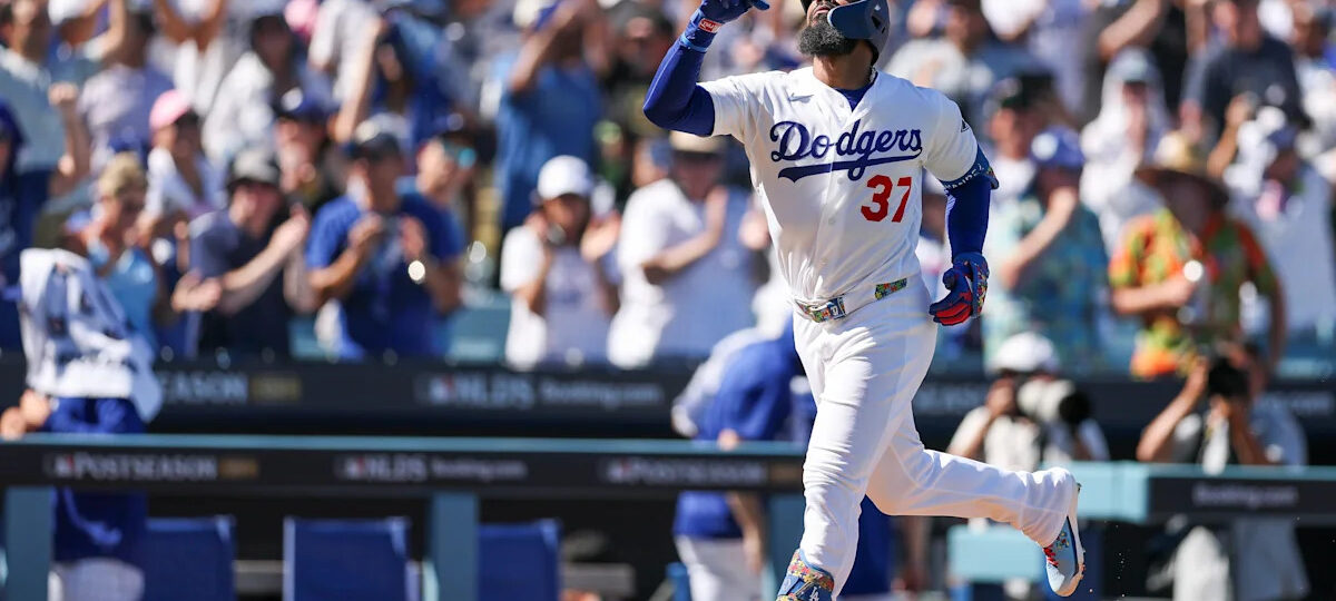 Teoscar Hernández's dramatic home run puts Dodgers up on Braves