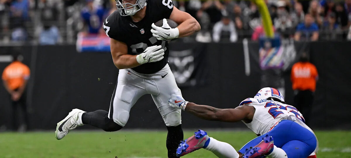 Buffalo Bills' defensive deficiencies continue being exposed as team enters its bye week off