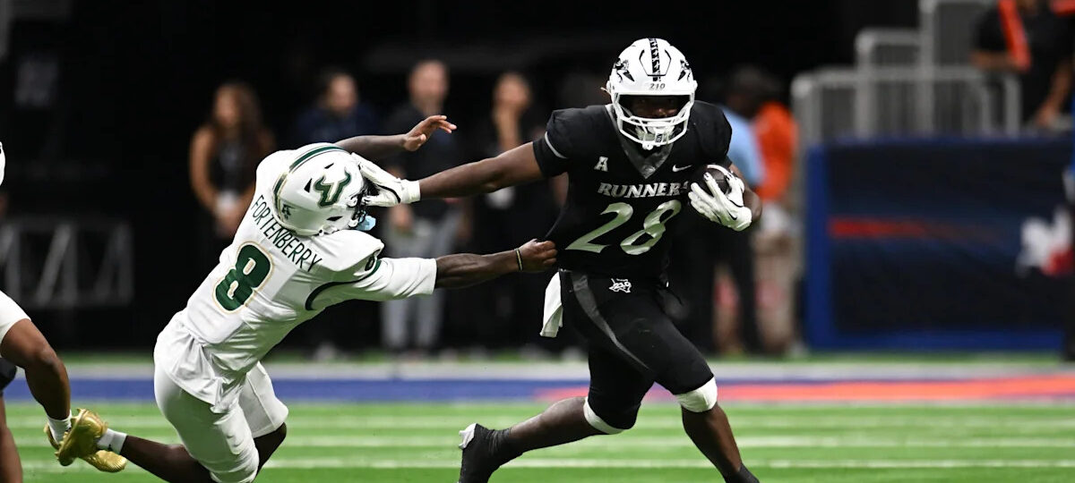 Peterson’s hat trick lifts UTSA past South Florida 31-24 in Thursday night thriller