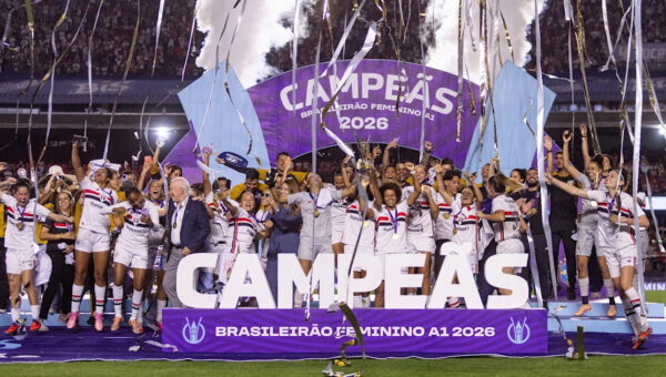 São Paulo celebrate Brasileirão Feminino A1 title before 49,000 fans