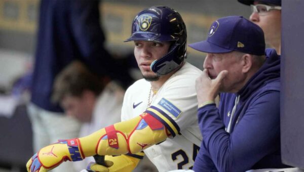 Brewers’ William Contreras, Pat Murphy share incredible moment after World Series win