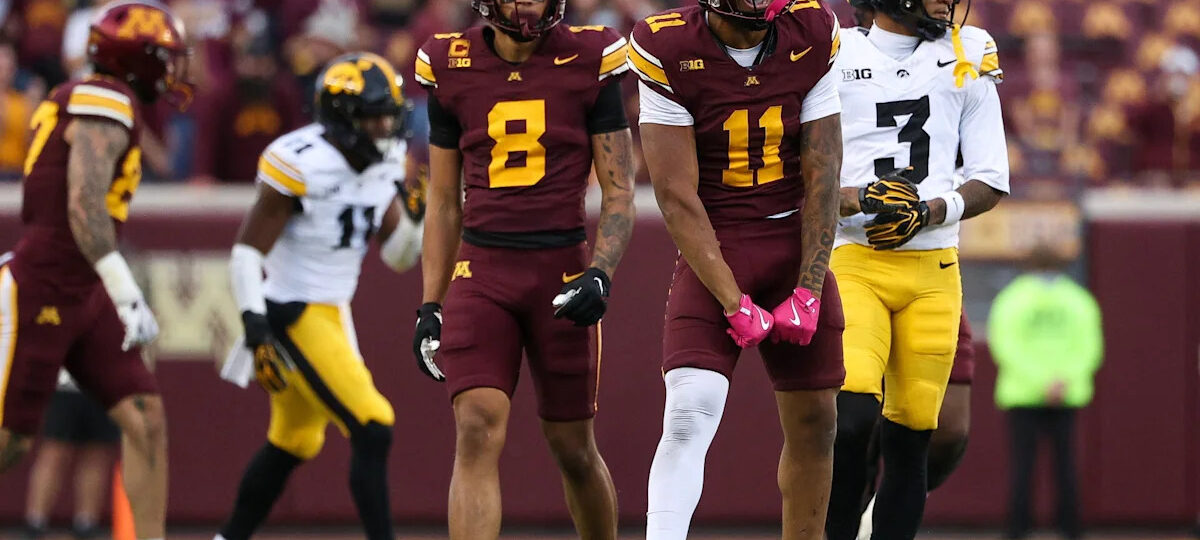 Drzewiecki’s field goal as time expires lifts Minnesota past No. 15 Iowa, 13-10