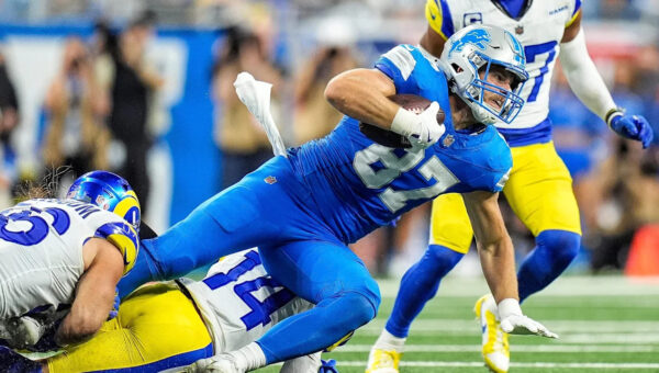 Why the Rams should trade for this Pro Bowl TE instead of a WR