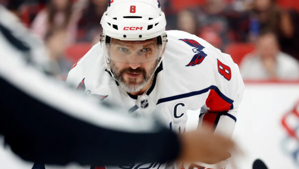 Svechnikov scores 2 goals to lead the Hurricanes to a 4-2 win over the Capitals