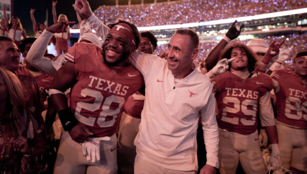 Texas vs Ole Miss report card: More errors from Arch Manning but defense, RBs shine in win