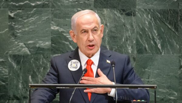 Netanyahu invites Indian pilot who saved flydubai flight to Israel