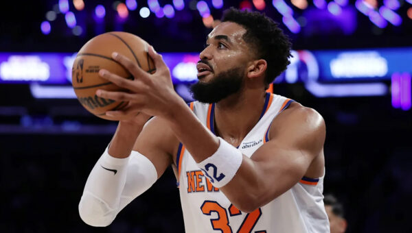 Knicks say they are pausing contract negotiations and will focus solely on preparing for the season