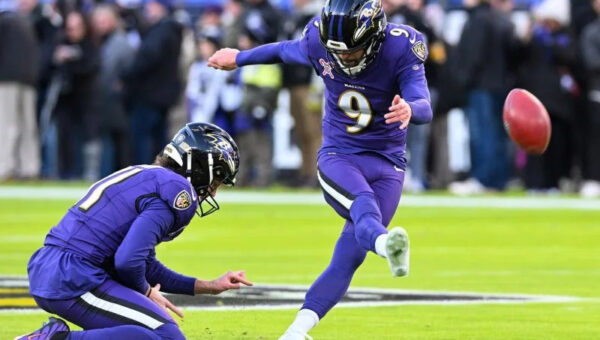 Kansas City Chiefs to sign kicker Justin Tucker to practice squad