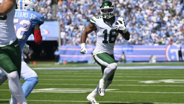 Kenyon Sadiq still in concussion protocol