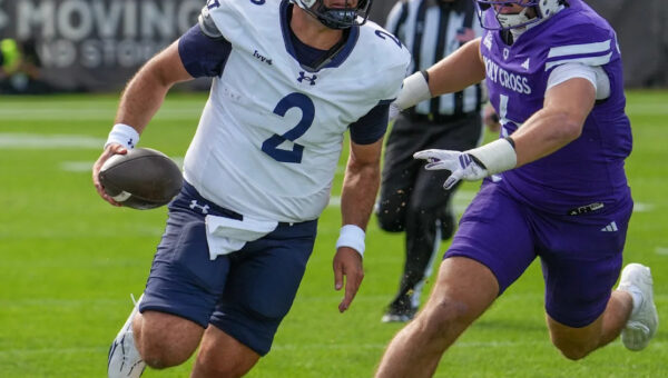 Yale QB Dante Reno throws for 4 TDs one day after dad, coach’s death: ‘This one’s for you’