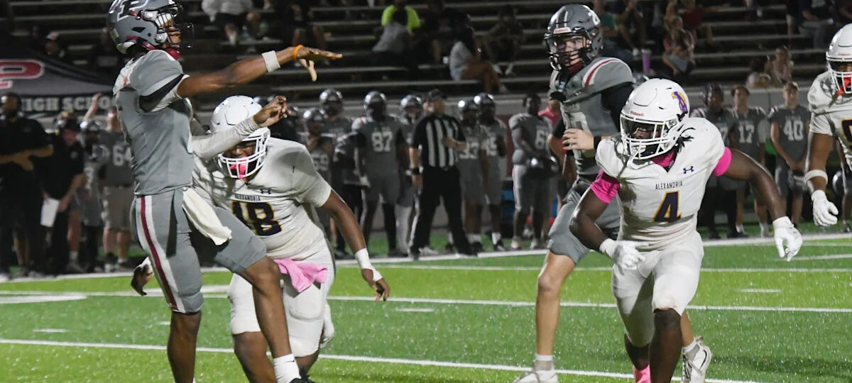 Alexandria Senior High routs Pineville in district game
