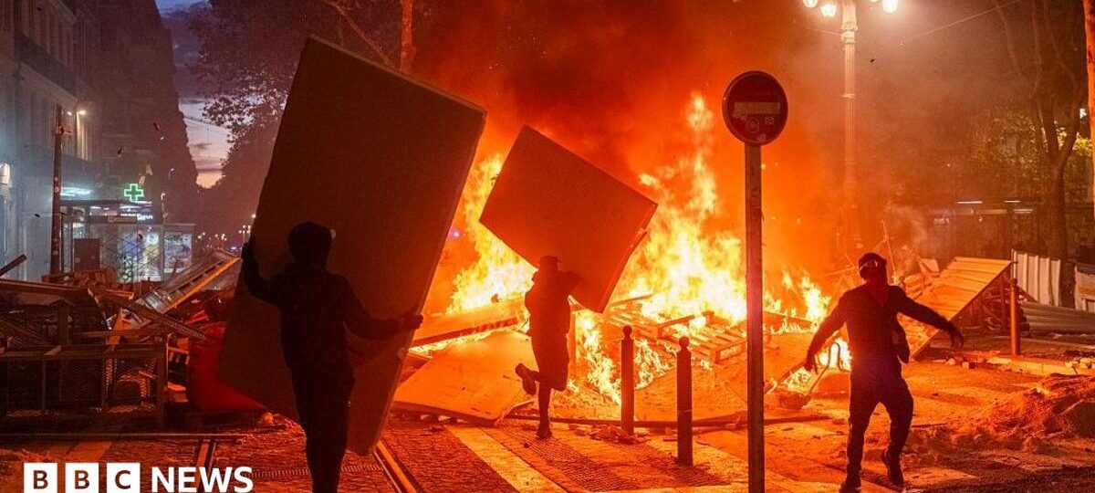 Marseille braces for more unrest after protests give way to 'apocalyptic' disorder