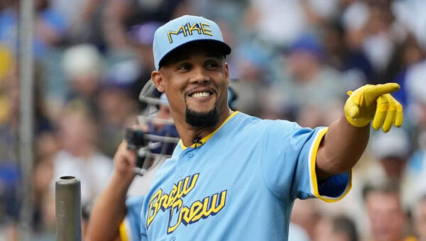 Milwaukee Brewers: Carlos Gómez, Nyjer Morgan among 4 alumni throwing NLDS first pitches