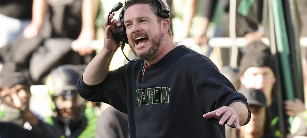 Big Ten Admits Officials Botched Oregon’s Final Two-Point Try