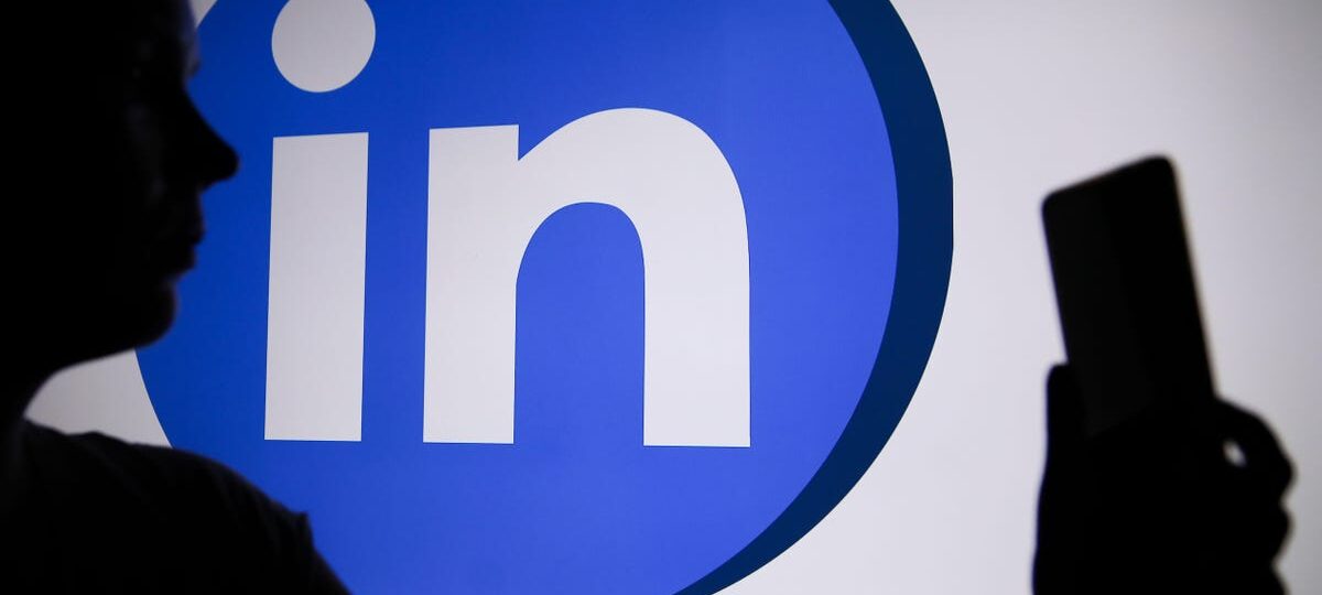 LinkedIn is overhauling employee bonuses, memo shows