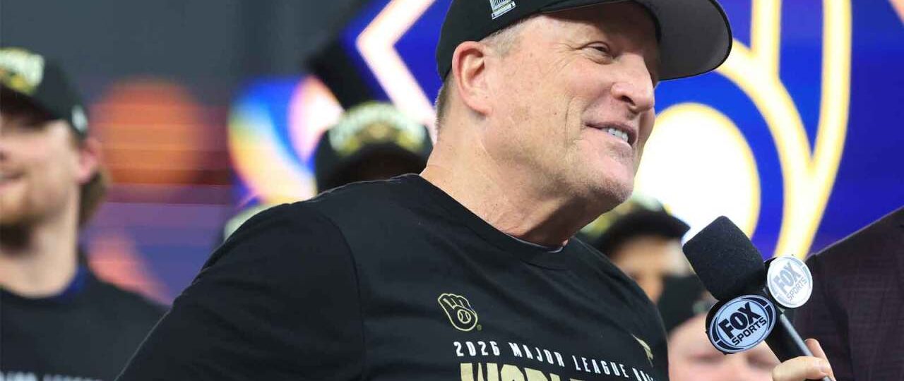 Watch Pat Murphy’s incredible locker room message before Brewers’ wild celebration