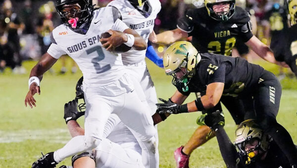 Week 11 Roundup: MCC rolls past Heritage, Merritt Island finishes 10-0