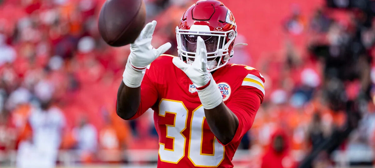 Chiefs CB Chris Roland-Wallace ejected for throwing a punch