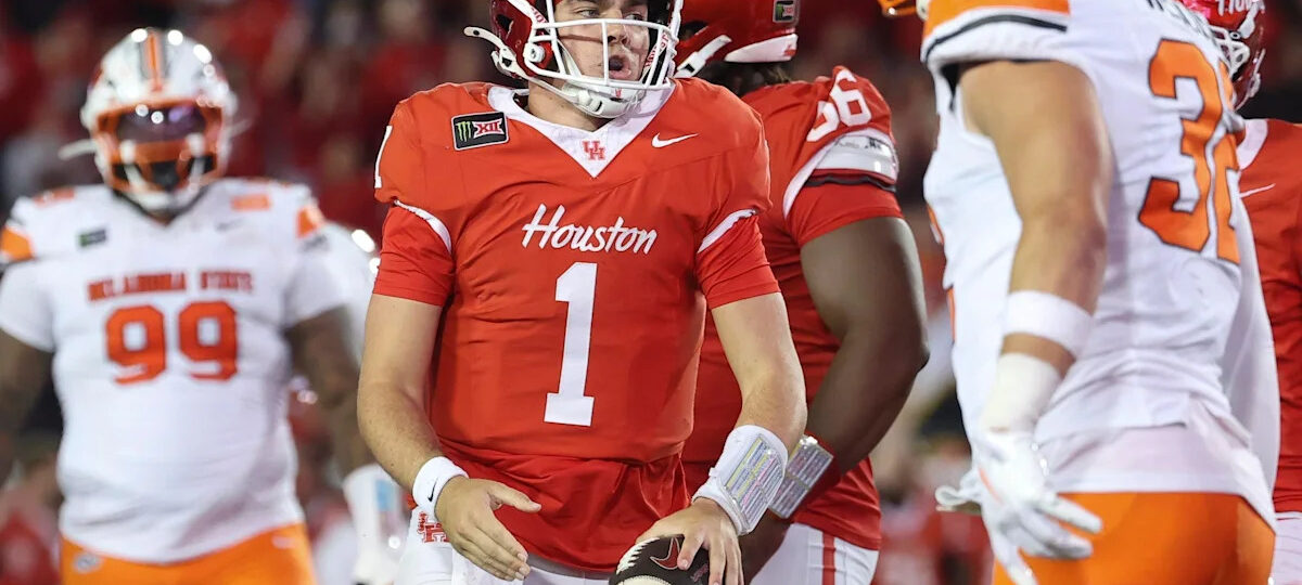 Weigman, Houston deliver 35-32 statement win over Oklahoma State