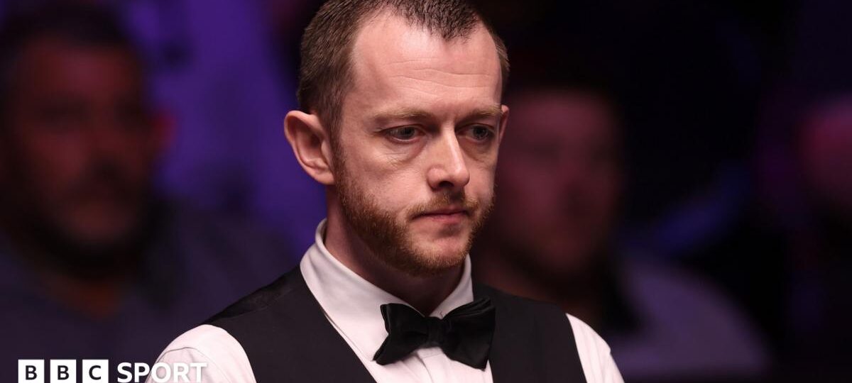 Allen reveals mental health clinic stay before return