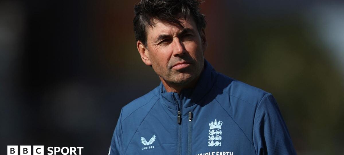 England coach should be English, suggests Fleming