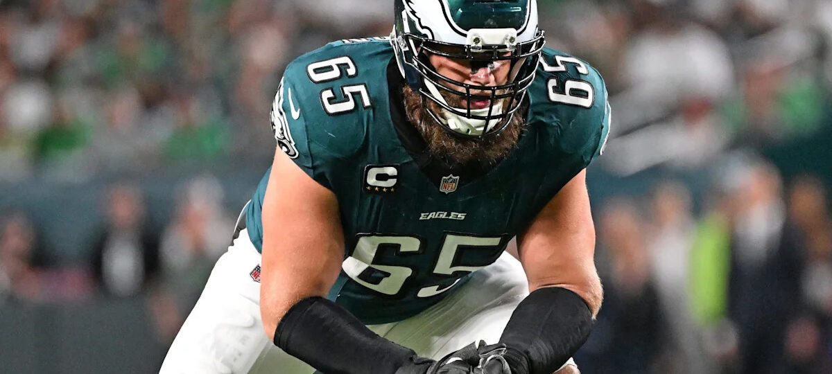 Eagles All-Pro offensive tackle retires before Jaguars' game