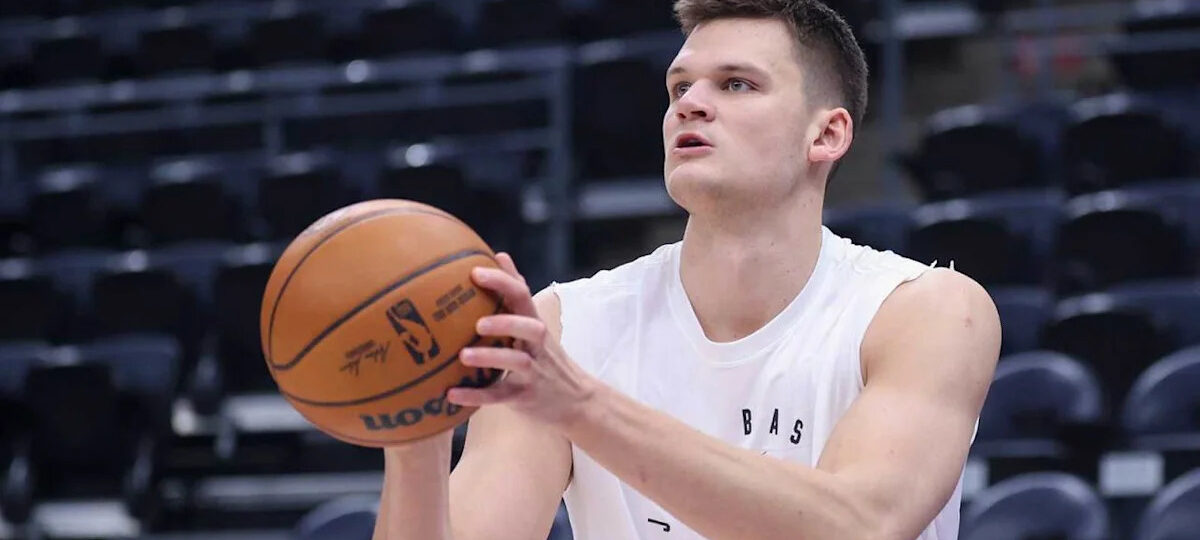 Walker Kessler reveals football equivalent of his big role with Lakers