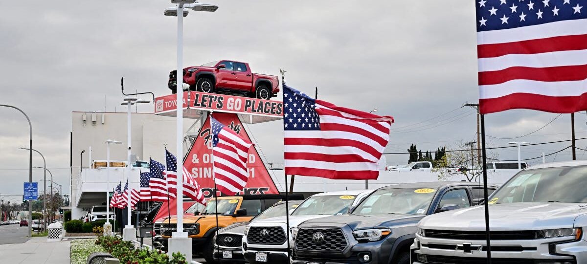 Buyers are shopping for cheaper cars. New-car prices are still near a record.