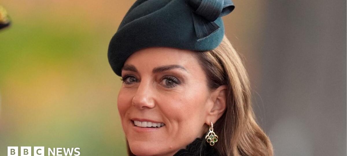 Royals roll out red carpet for visiting Sultan