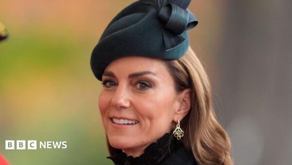 Royals roll out red carpet for visiting Sultan