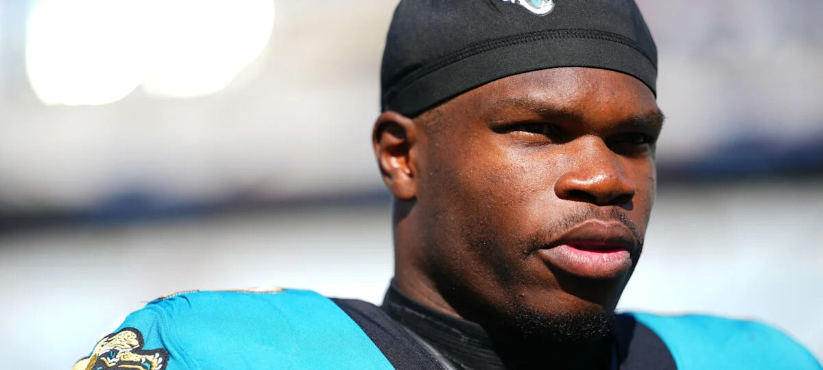 Liam Coen on Travis Hunter's usage: "He cares about winning"