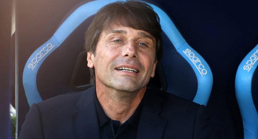 Manchester United in talks with Antonio Conte to replace Michael Carrick